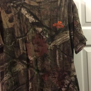 Men Mossy Oak T-shirt